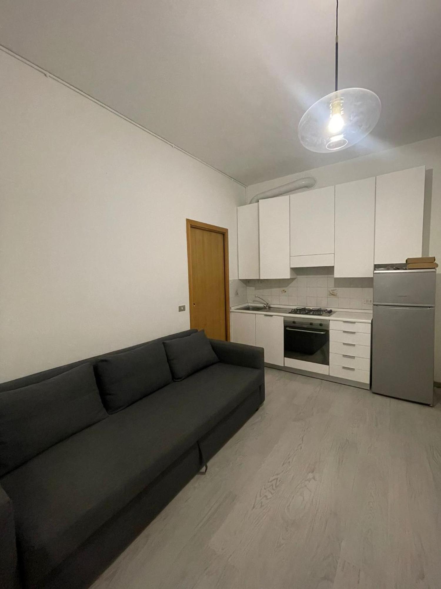 Lovely Apartment Near Centrale Milan Exterior photo